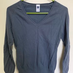 Gap v-neck sweater